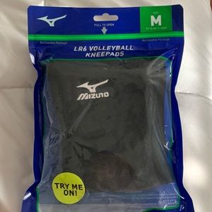 Mizuno LR6 knee pads